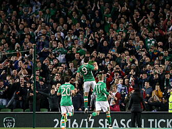 Wes Hoolahan pulls the strings...